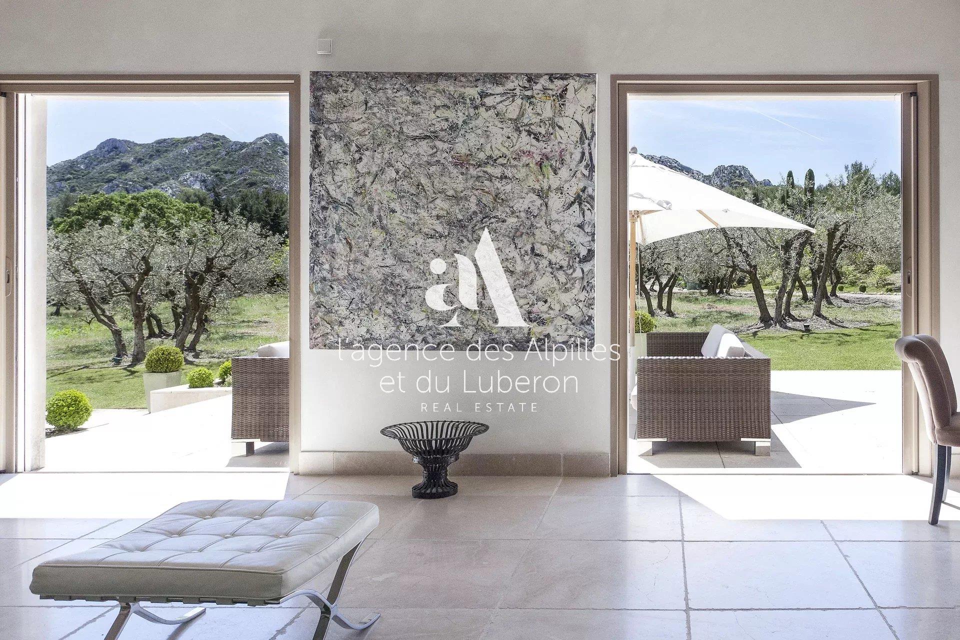 Eygalieres - Contemporary Mas
