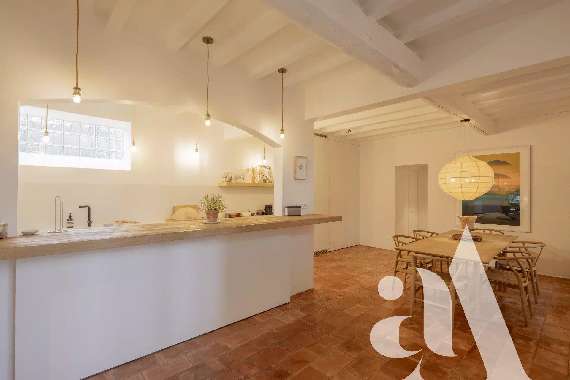 Paradou - Sole Adgent - Village House