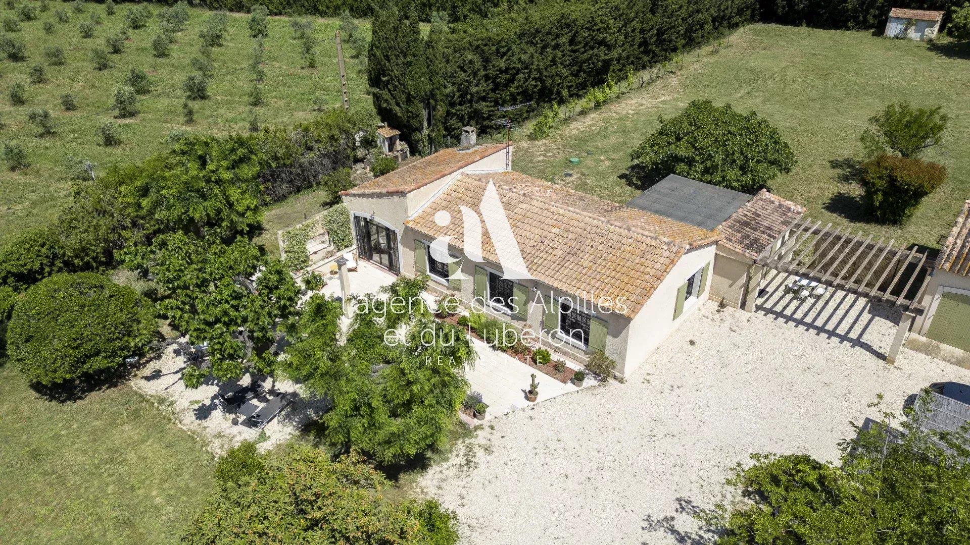 Fontvieille - Maison En Campagne