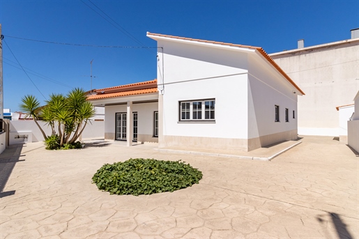 Detached 3 Bedroom House in Pataias