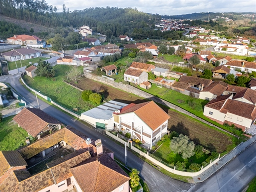 House 4 Bedrooms - Alcaidaria, Milagres - With land of 1144,00 m