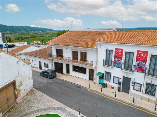 Villa met 3 slaapkamers in Largo do Pelourinho, Maiorga