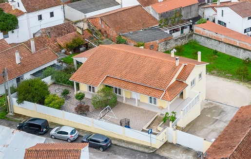 Huis met 3 slaapkamers | Alcobaça | Kastanjeboom | Outeiro Straat