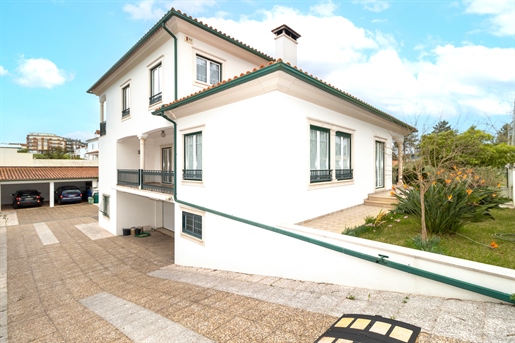 Fantastische freistehende Villa mit 5 Schlafzimmern in Marrazes, Leiria