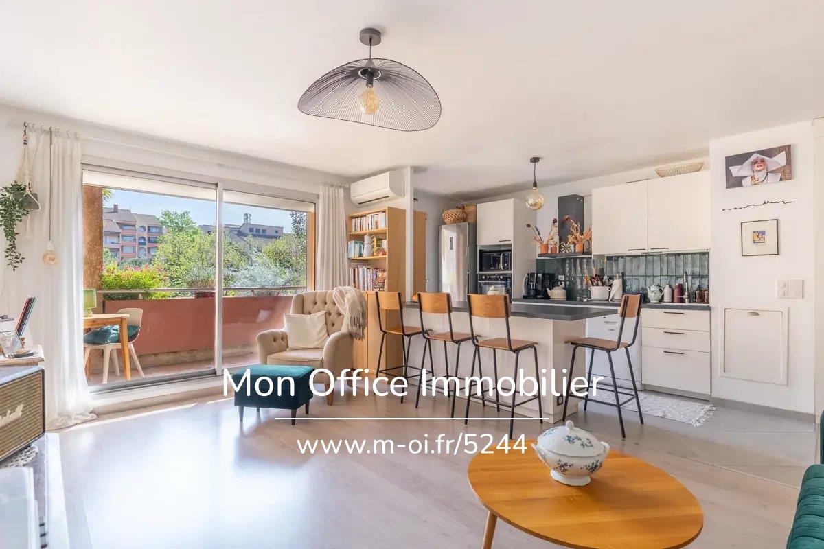 Purchase: Apartment (13090)