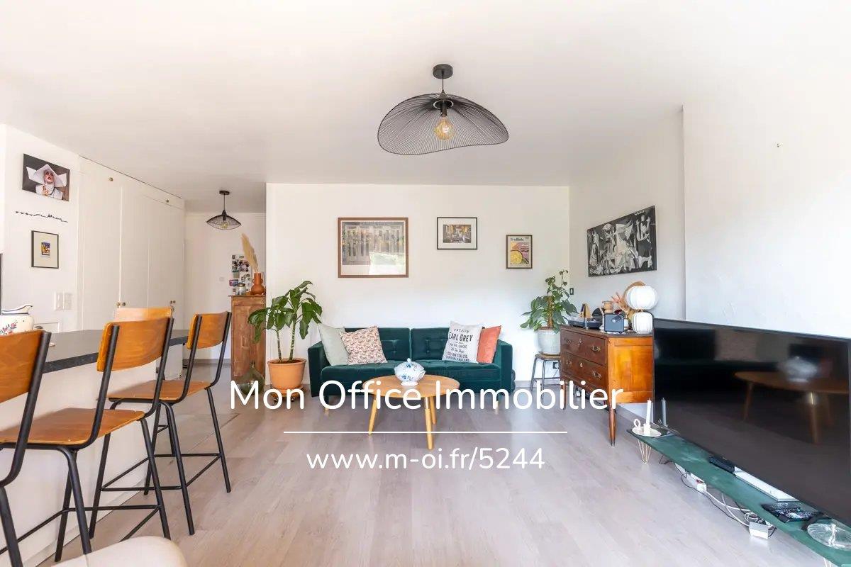 Purchase: Apartment (13090)