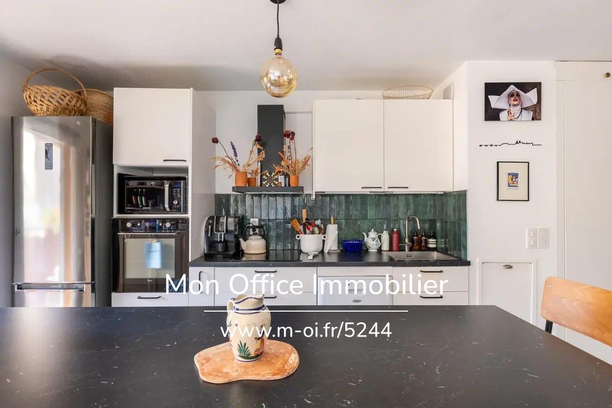 Purchase: Apartment (13090)