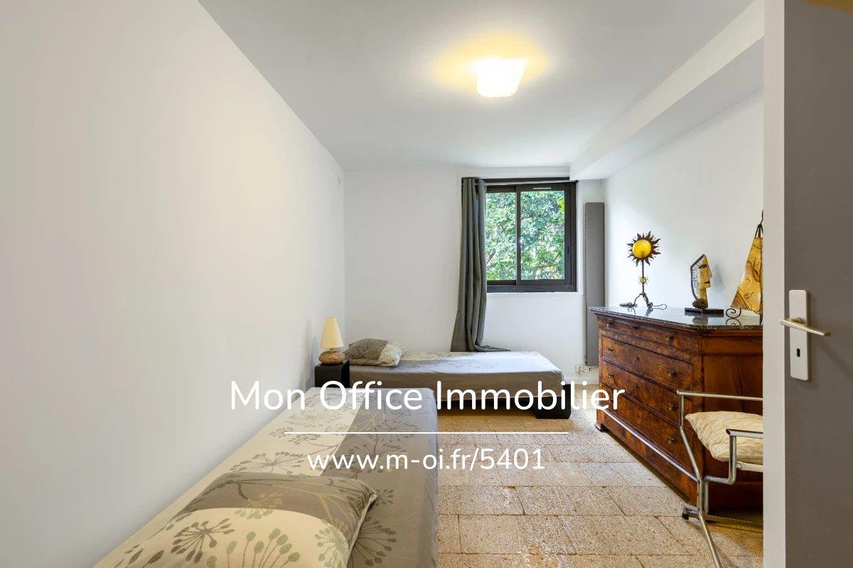 Purchase: House (13600)