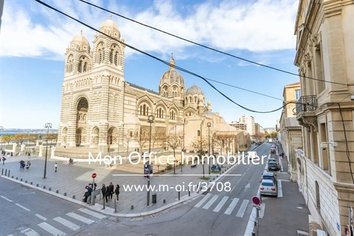 Référence : 3873-Cla. - Appartement 3 pièces à Marseille 2e Arrondissement avec vue sur La Major