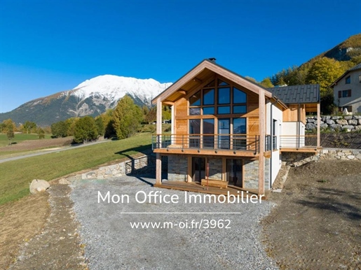 Referentie: 3962-Mbe - High-end chalet in Saint Sauveur T6 kamers