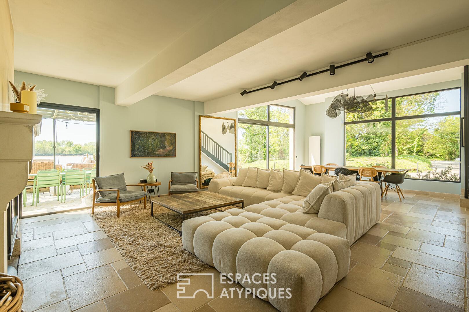 Large house with incredible charm on the riverbank