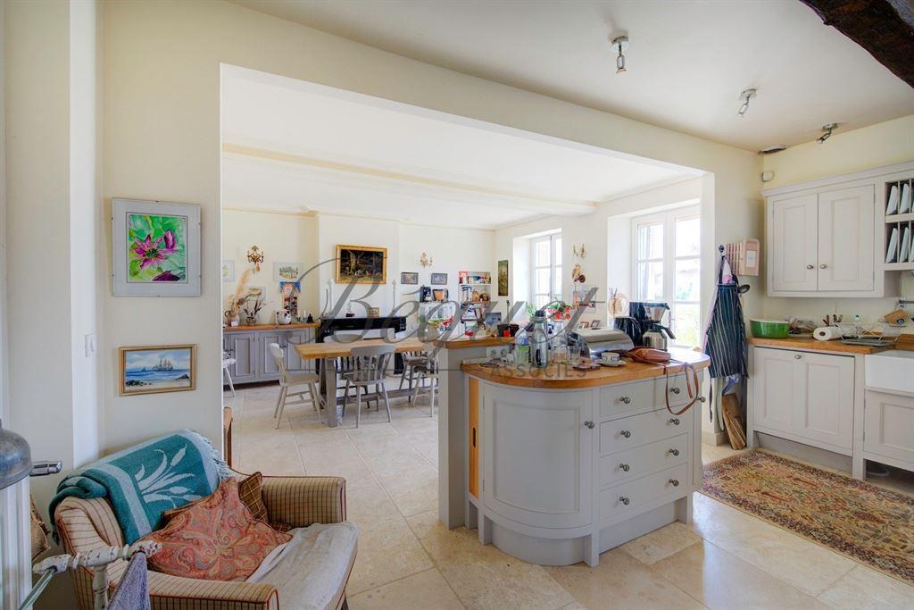 Langeais - Maison 350 m² - 7 chambres - piscine - Parc 6 ha - Vu