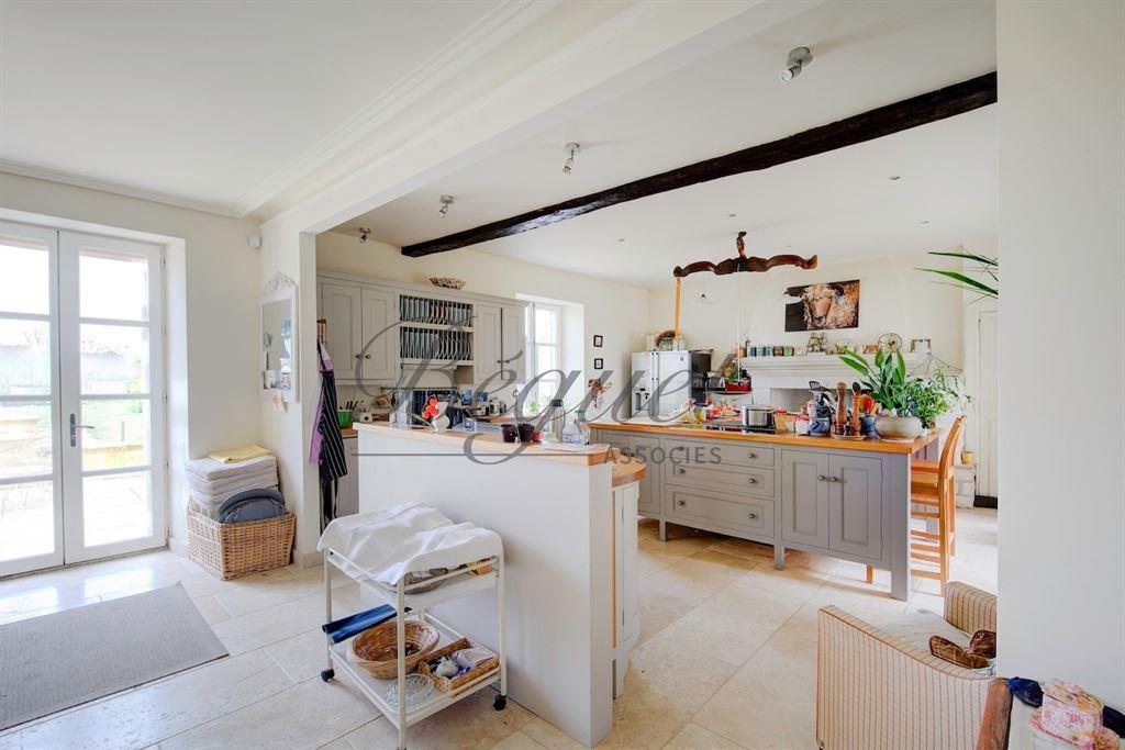 Langeais - Maison 350 m² - 7 chambres - piscine - Parc 6 ha - Vu
