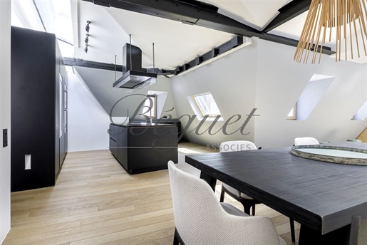 Paris Triangle d'or 75008 Appartement 175 m² 3 Chambres