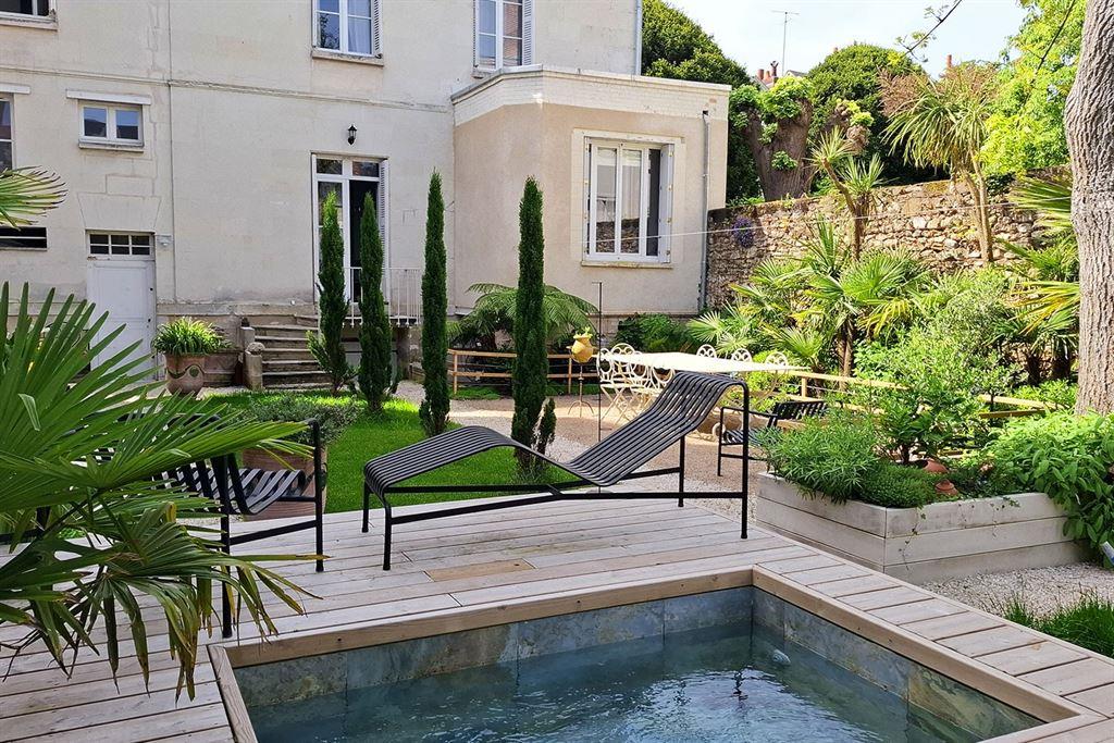 Tours centre - 37000 - Maison 262 M2 - 5/6 Chambres - 11 Pieces