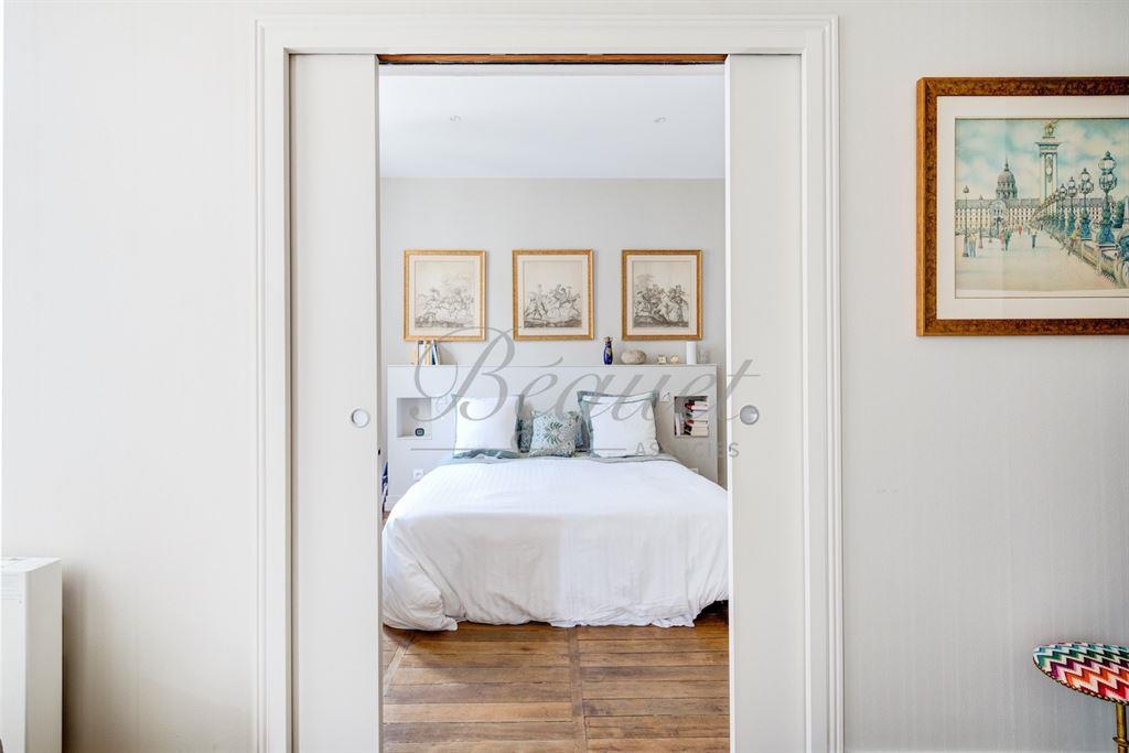 Tours centre - 37000 - Maison 262 M2 - 5/6 Chambres - 11 Pieces