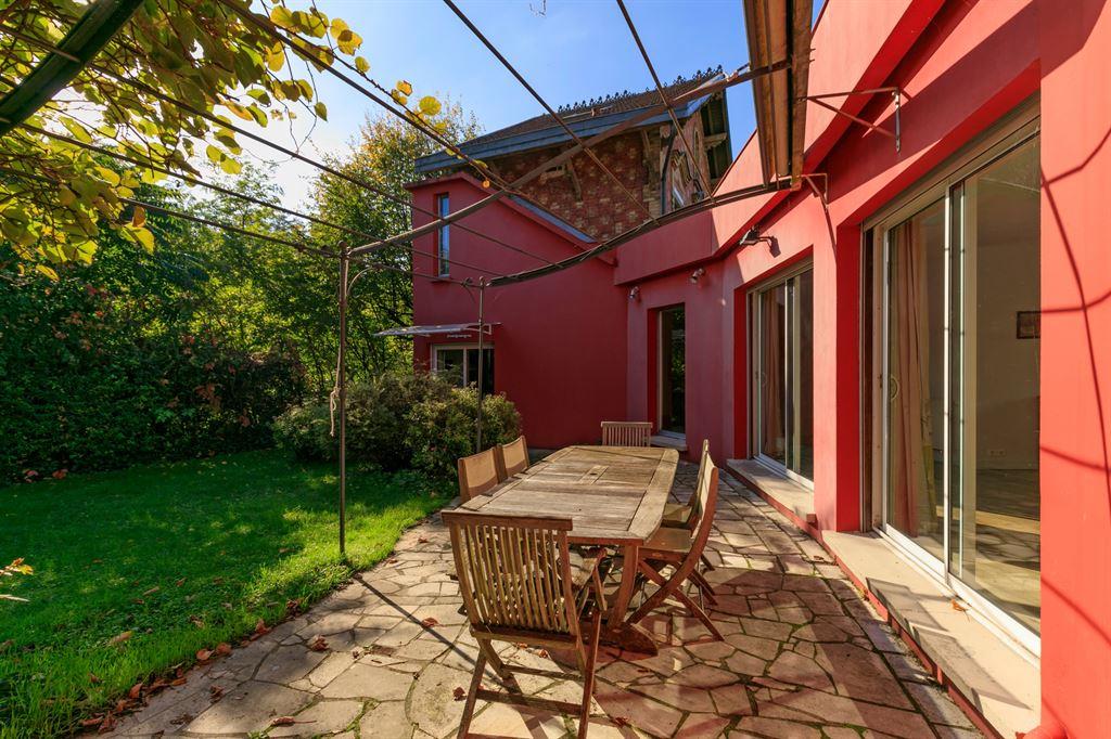 Hauts De Seine 92210 Saint Cloud House 180 m² 4 bedrooms Garden
