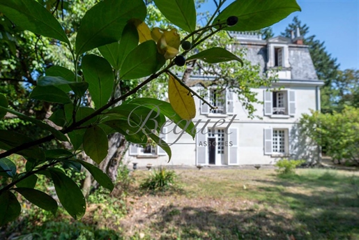 Indre-et-Loire - Tours - 37300 - Maison De Maître - 265 m² - 7/8