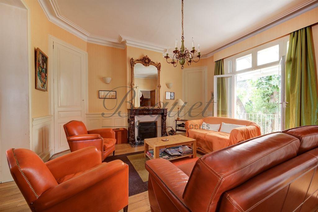 Tours centre - 37000 - Maison 300m2 - 6/7 chambres - jardin 520m