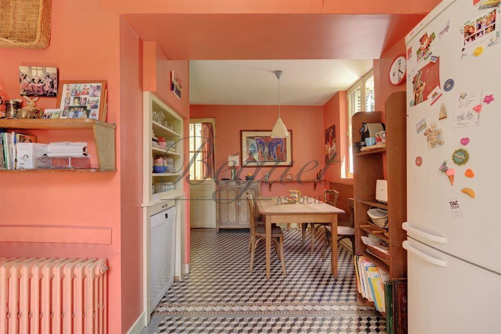 Tours centre - 37000 - Maison 300m2 - 6/7 chambres - jardin 520m