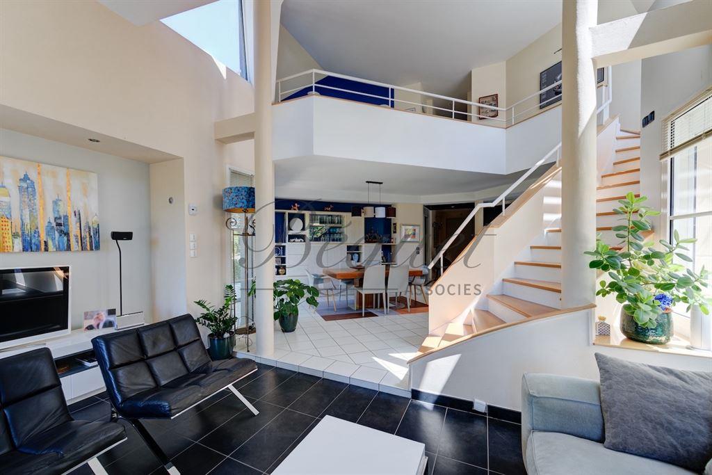 Tours - 37230 - Maison - 210 m² - 4/5 chambres - jardin 3000 m²