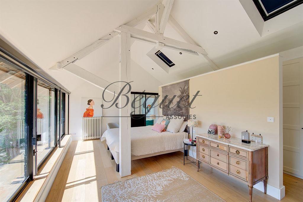 Loiret 45140 House 315m2 5 bedrooms 9 rooms swimming pool park 6800