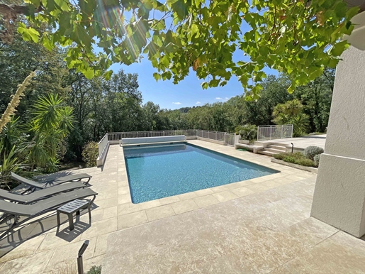 Exclusivité Vence - Villa de 320 m2 avec piscine, calme absolu
