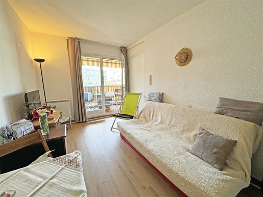 Exclusive - Vence quiet city center - 2-room apartment of 34.5 m2