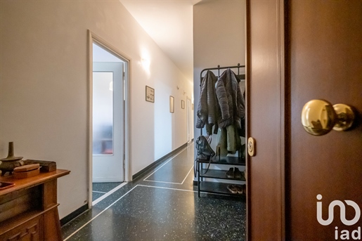 Vendita Appartamento 140 m² - 3 camere - Genova