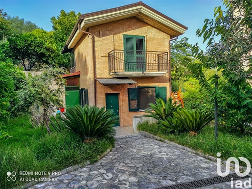 Rodinný dom / vila na predaj 86 m² - 2 spálne - Catanzaro