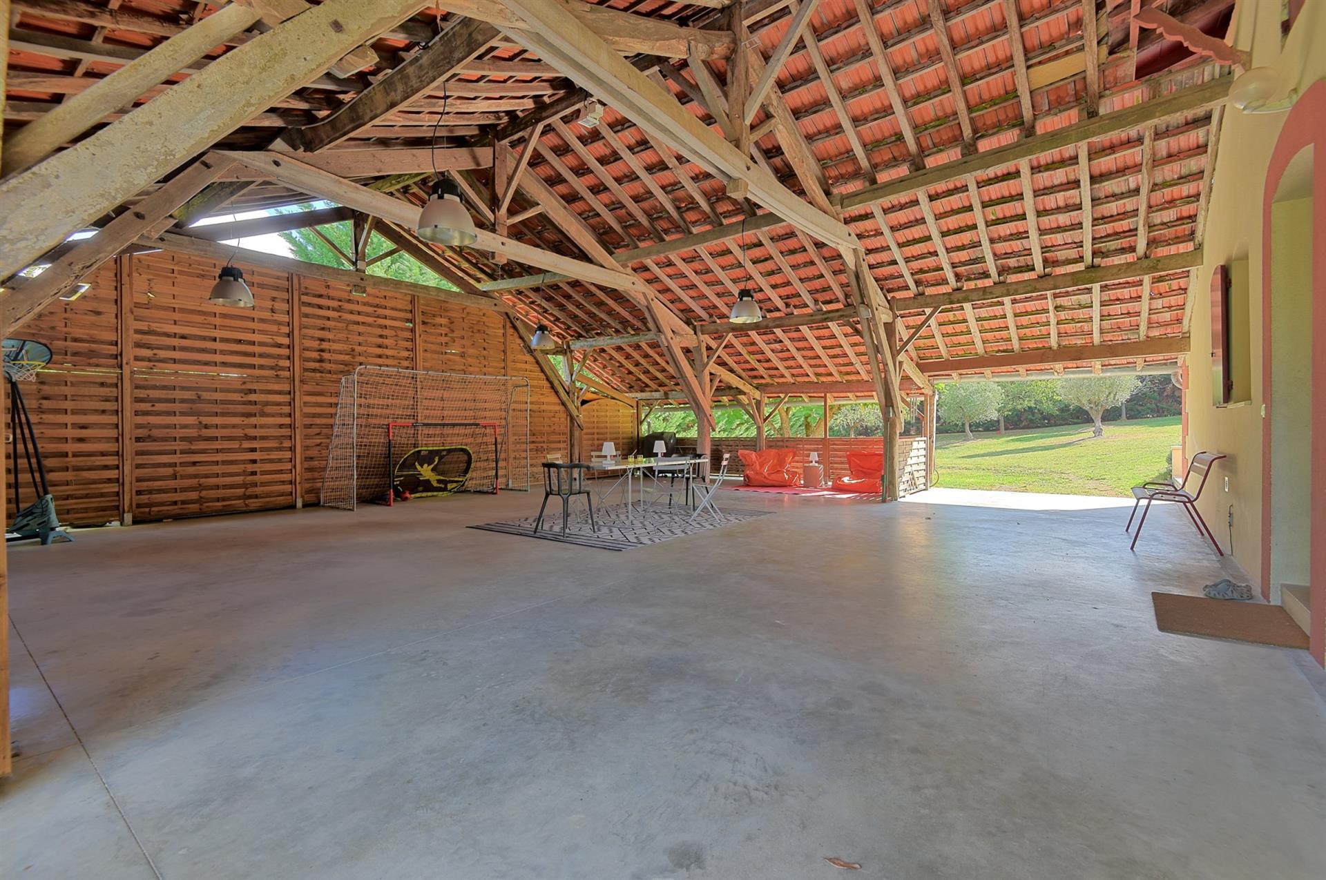 Old Renovated House 300 M2 - 5/6 Ch