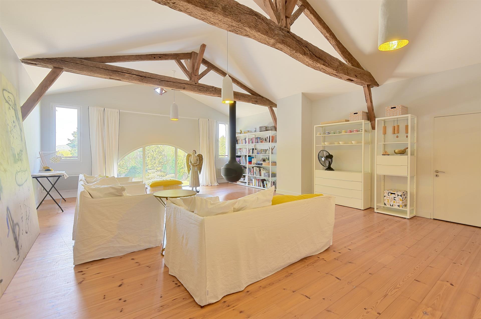 Old Renovated House 300 M2 - 5/6 Ch