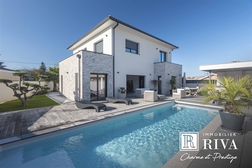 Contemporary House - 189 M2 - 4 Bedrooms