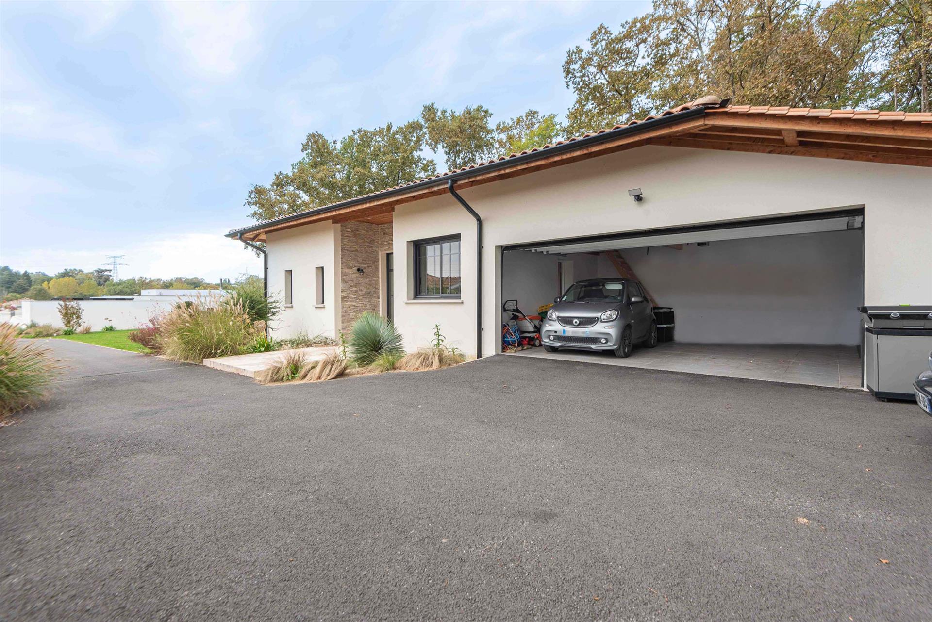 Exclusive - New House - 4 Bedrooms - Quiet Area