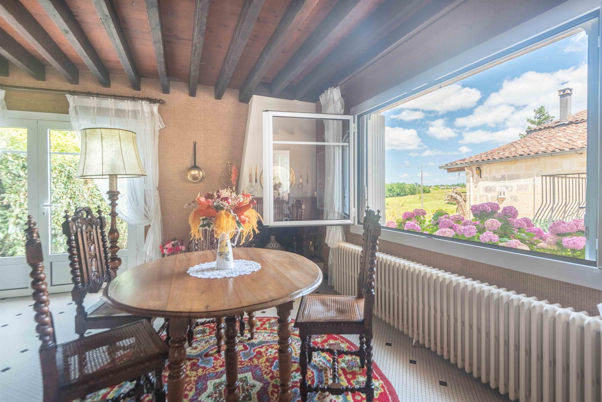 Exclusive - Old Wine Property - 240 M2 Living Room - 200 M2 Of Outbuildings - 3.2 Ha Of Land