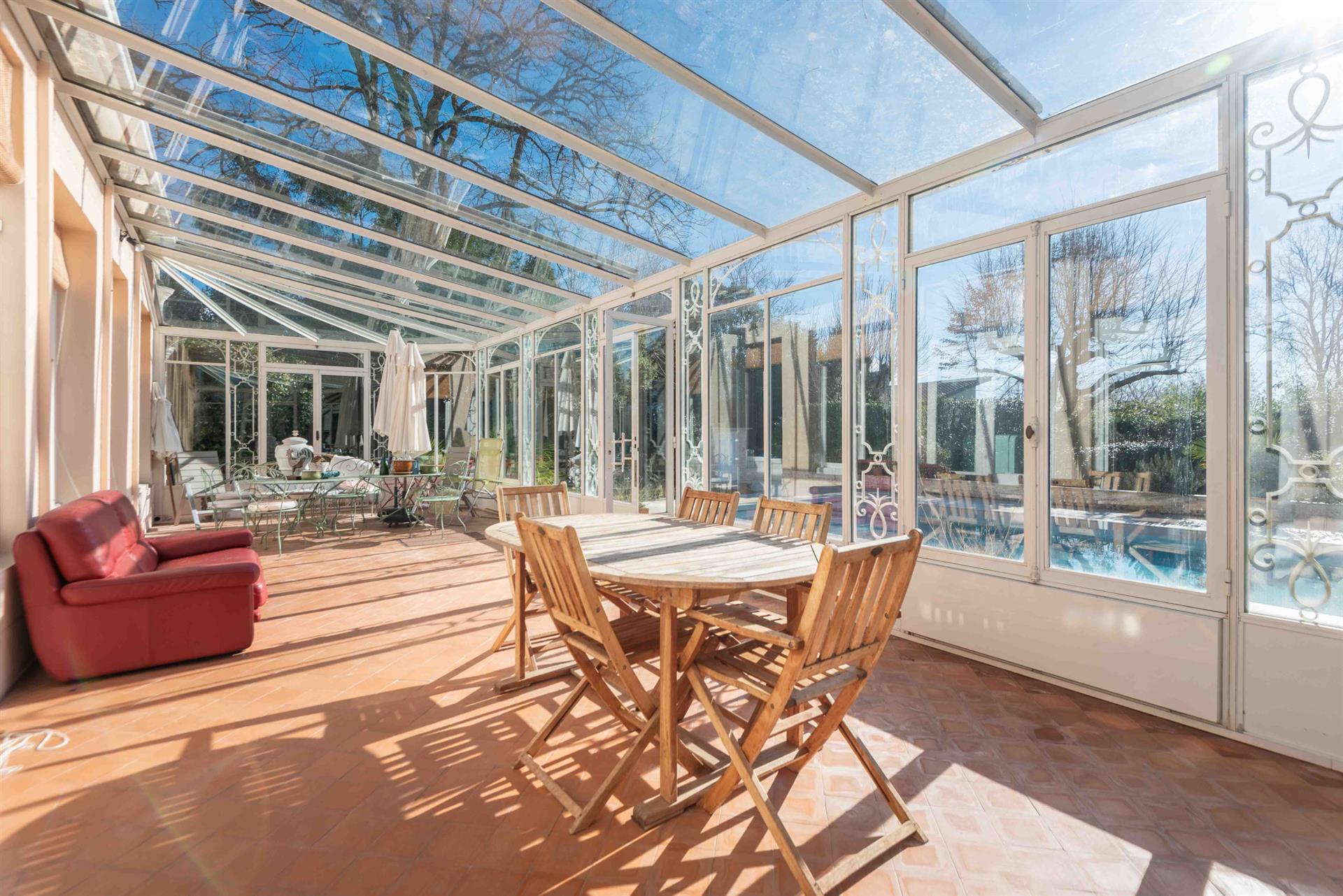 Stone Residence - 310 M2 - 5 Bedrooms - 50 M2 Guest House - 2386 M2 Park