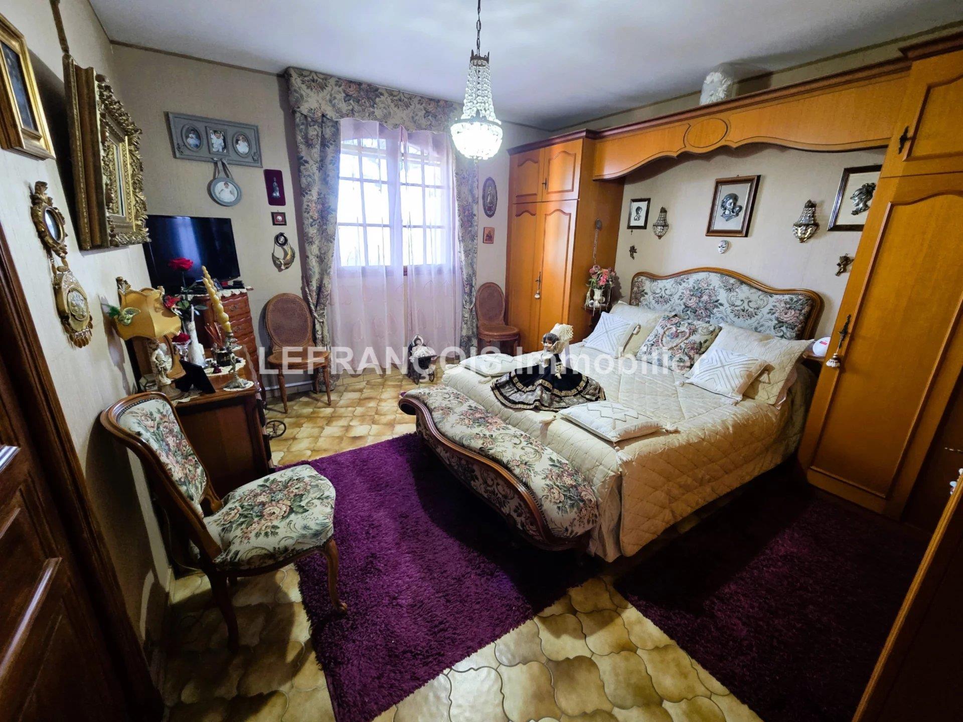 Compra: Vivenda (06530)