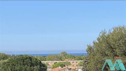 Type 3 apartment, exceptional 4 minutes from the city center, panoramic sea view.