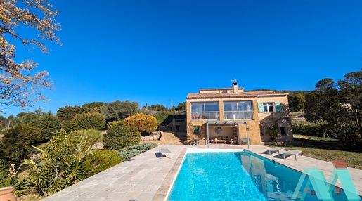 Villa of 145 m2 with panoramic views of the heights of Beausset