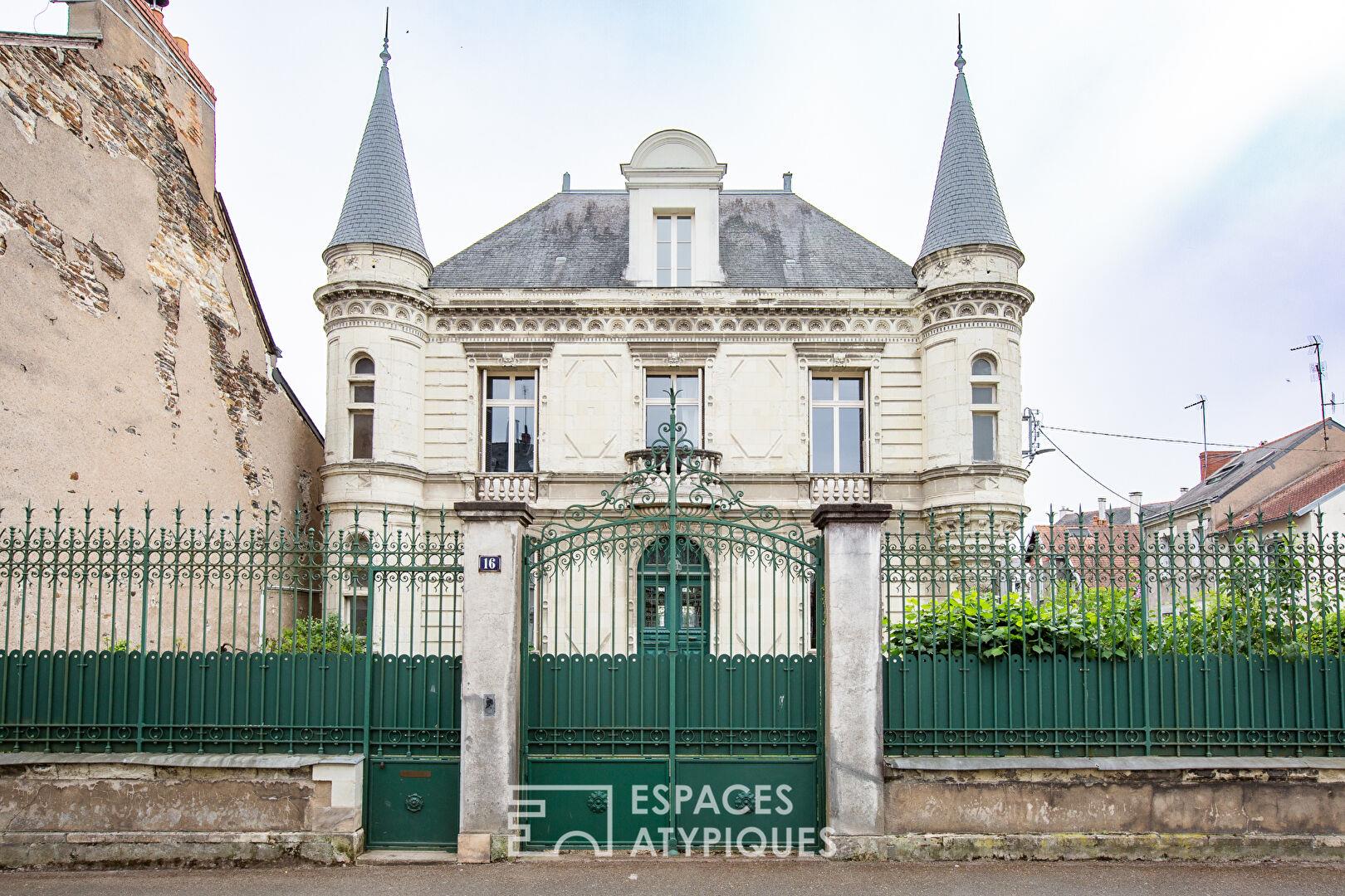 El increíble Hôtel Perrot: elegancia decimonónica y jardín secreto en la Place Lafayette