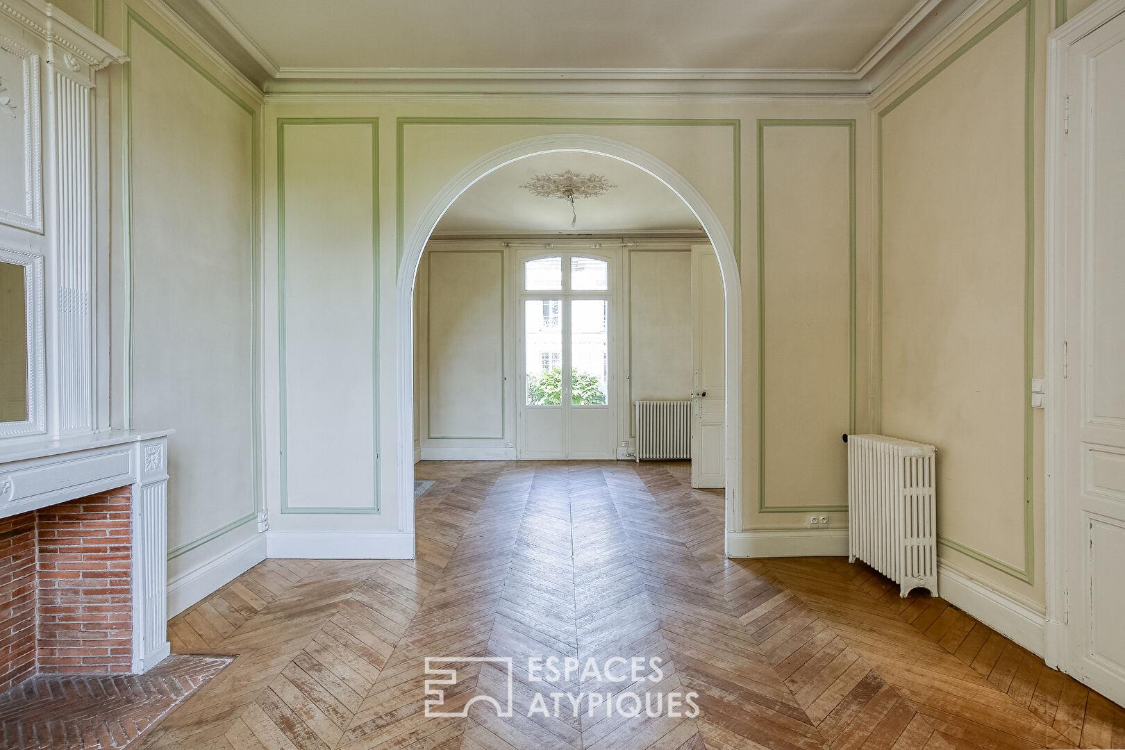 El increíble Hôtel Perrot: elegancia decimonónica y jardín secreto en la Place Lafayette