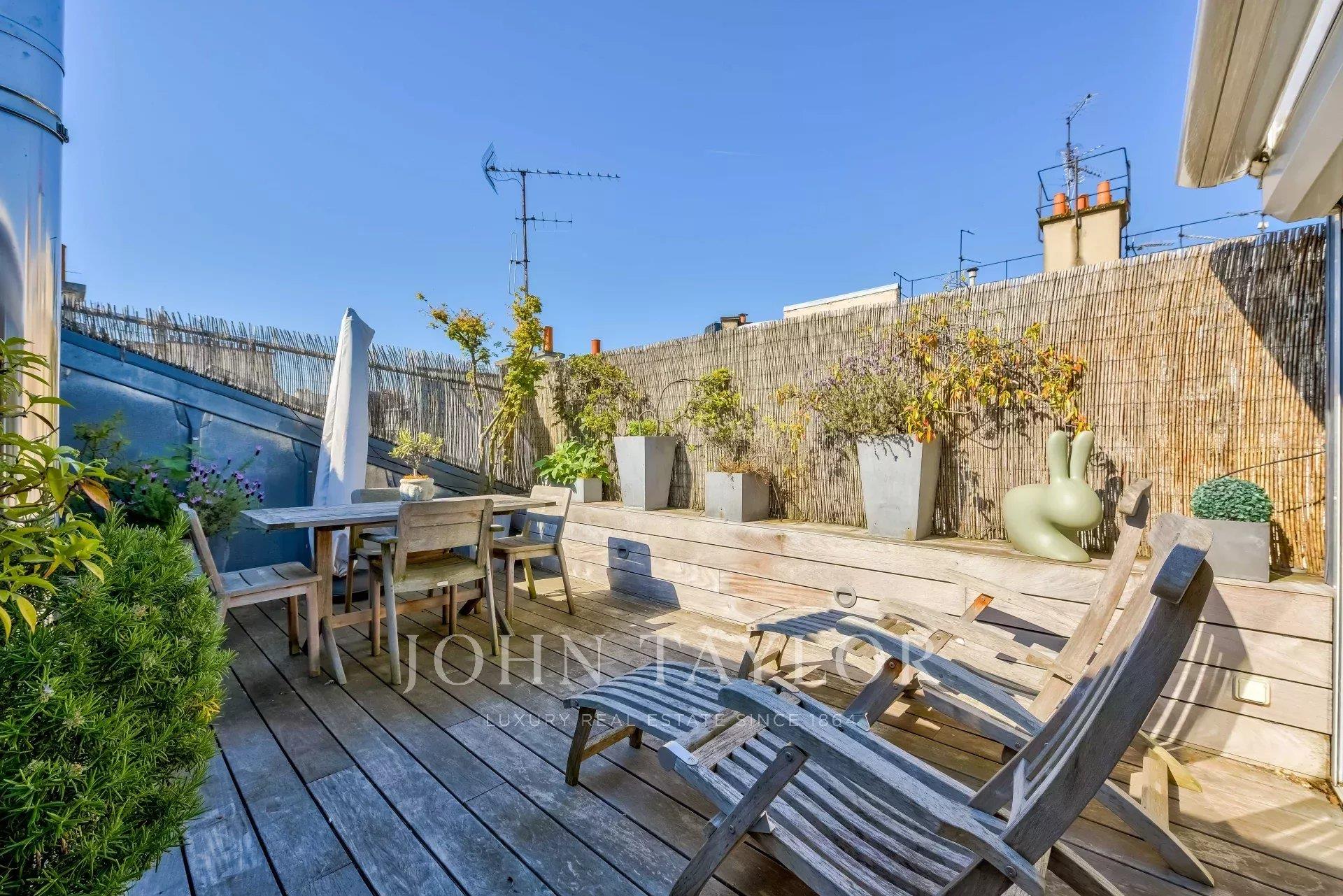 Apartament superb cu terasă Grădinile Luxemburgului