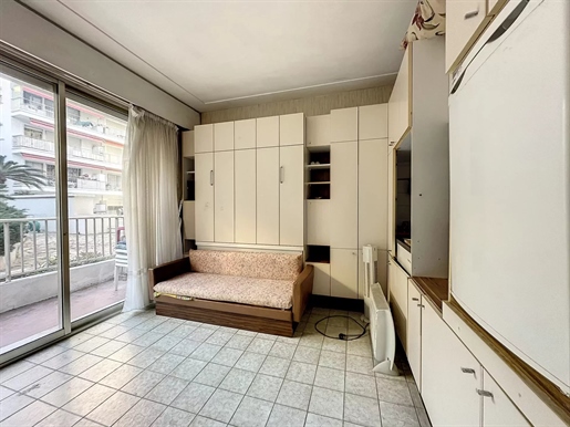Zakup: Mieszkanie (06500)
