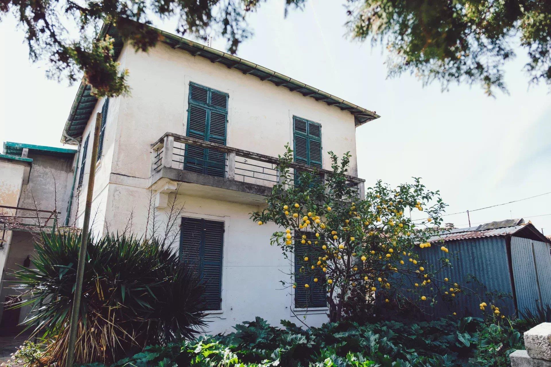 Ventimiglia Oasi Nervia: Two House, 8 room(s) 200 m2, flat garden,