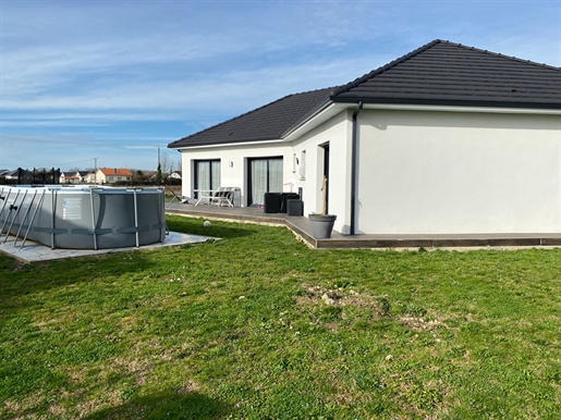 Pardies: New house (2022) on one level 116 m² on land of 1000 m²