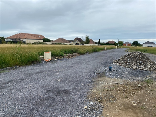 Pardies, très beau terrain 630 m2