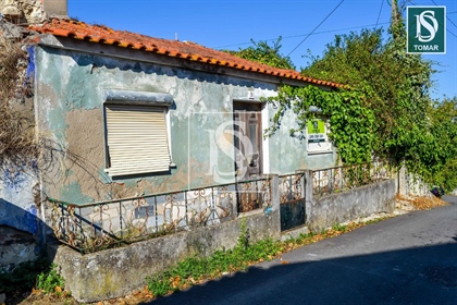 Tomar - Huis om te restaureren in Peralva