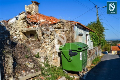 Tomar - House to Restore in Peralva