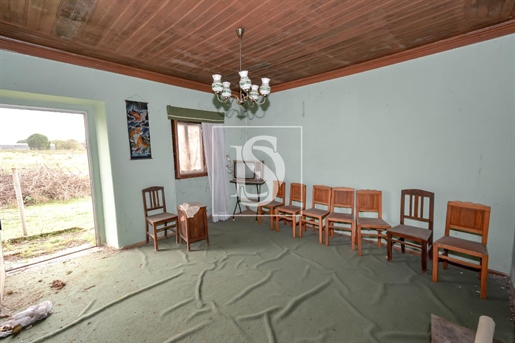 Haus zur Restaurierung von 4 Schlafzimmern in Tomar