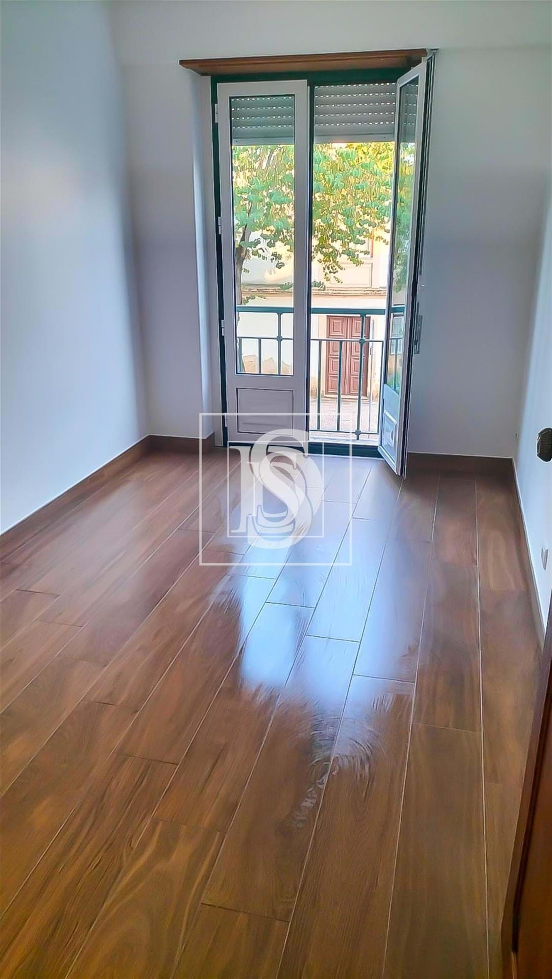 Apartment T2 in Udf de Tomar (São João Baptista) e Santa Maria dos Olivais